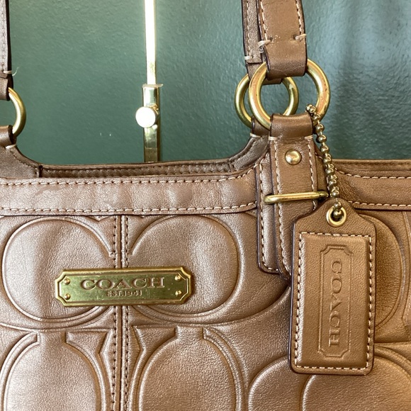 Coach Gallery Embossed leather tote - Picture 5 of 6